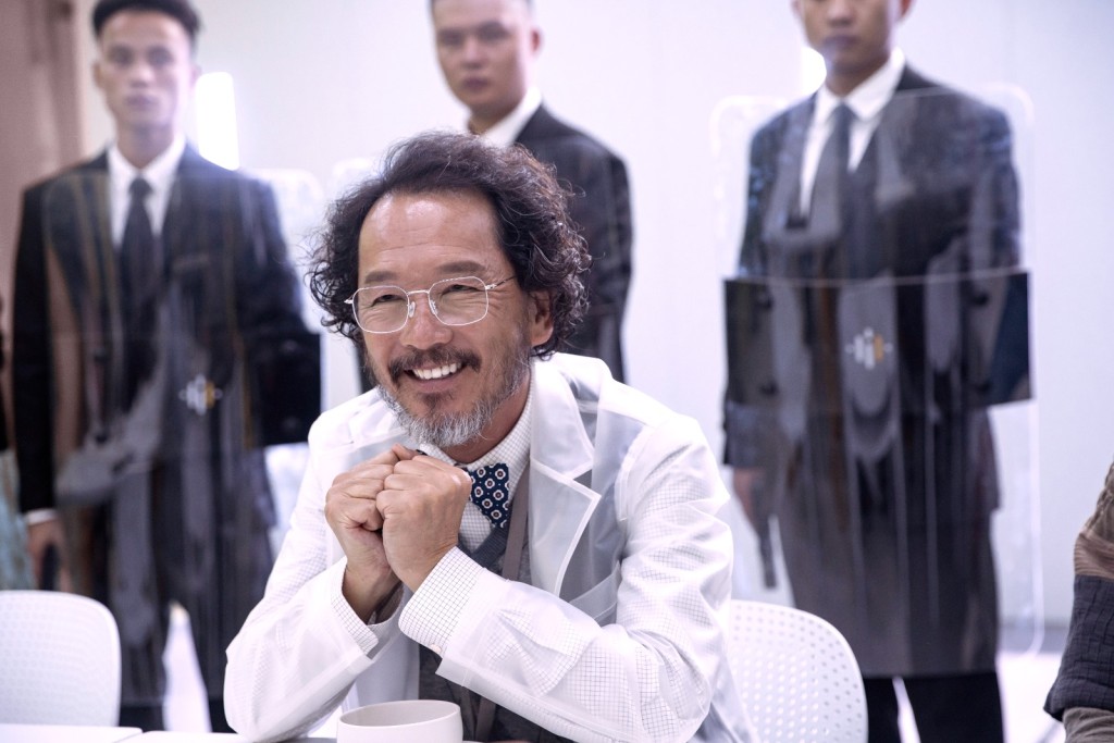 烏博士（廖啟智飾）登場！（電影《尋秦記》劇照）