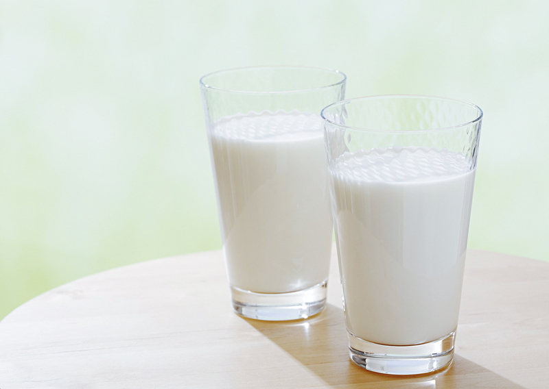 ●應飲食均衡外，某些飲料如奶製品，應盡量避免飲用。
