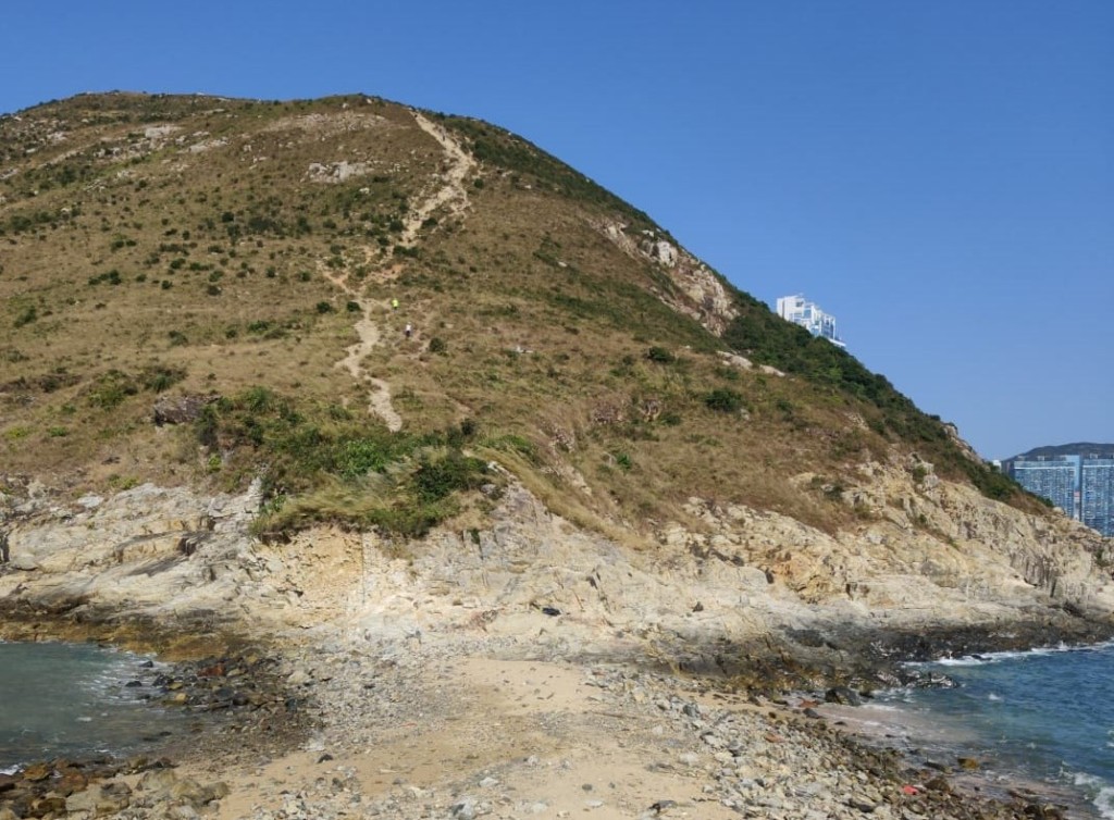 鸭脷排位于鸭利洲的玉桂山旁。网上截图