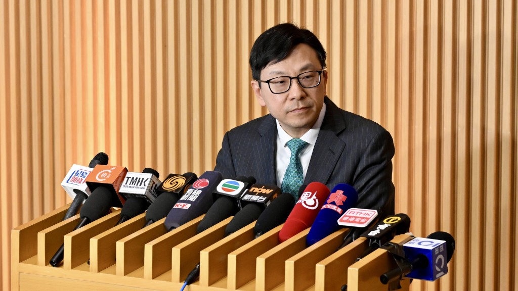 长者「两蚊两折」4.3实行 孙玉菡：料下年度可节省5.5亿元 限搭240程明年实施