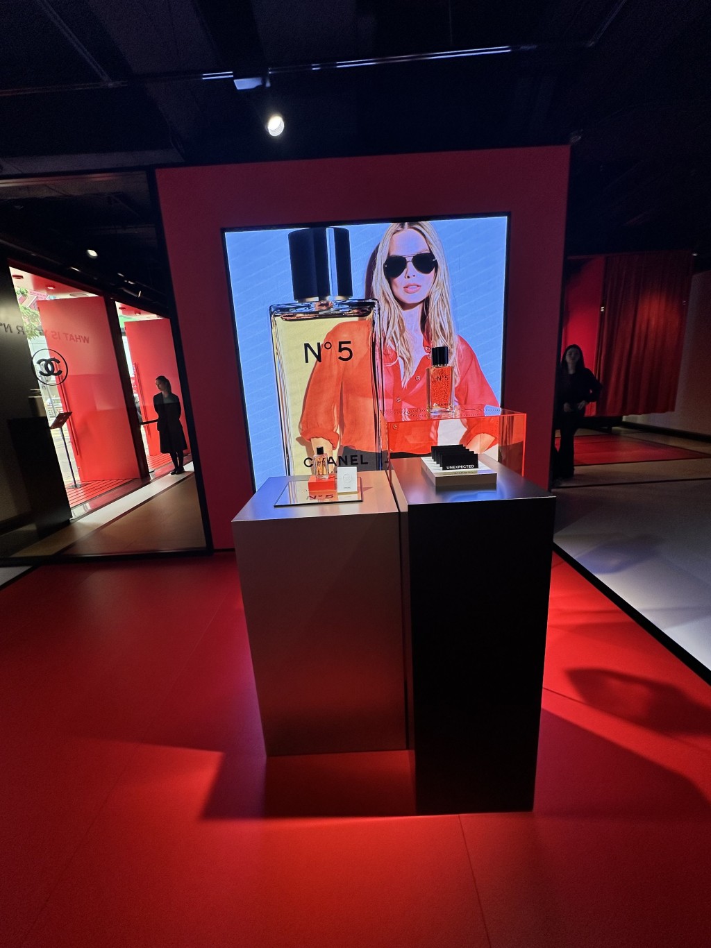 即日起至4月8日親臨CHANEL N°5 銅鑼灣京華中心限定店，屆時更有香水專家帶領大家探索全新版本的N°5 Eau de Toilette。