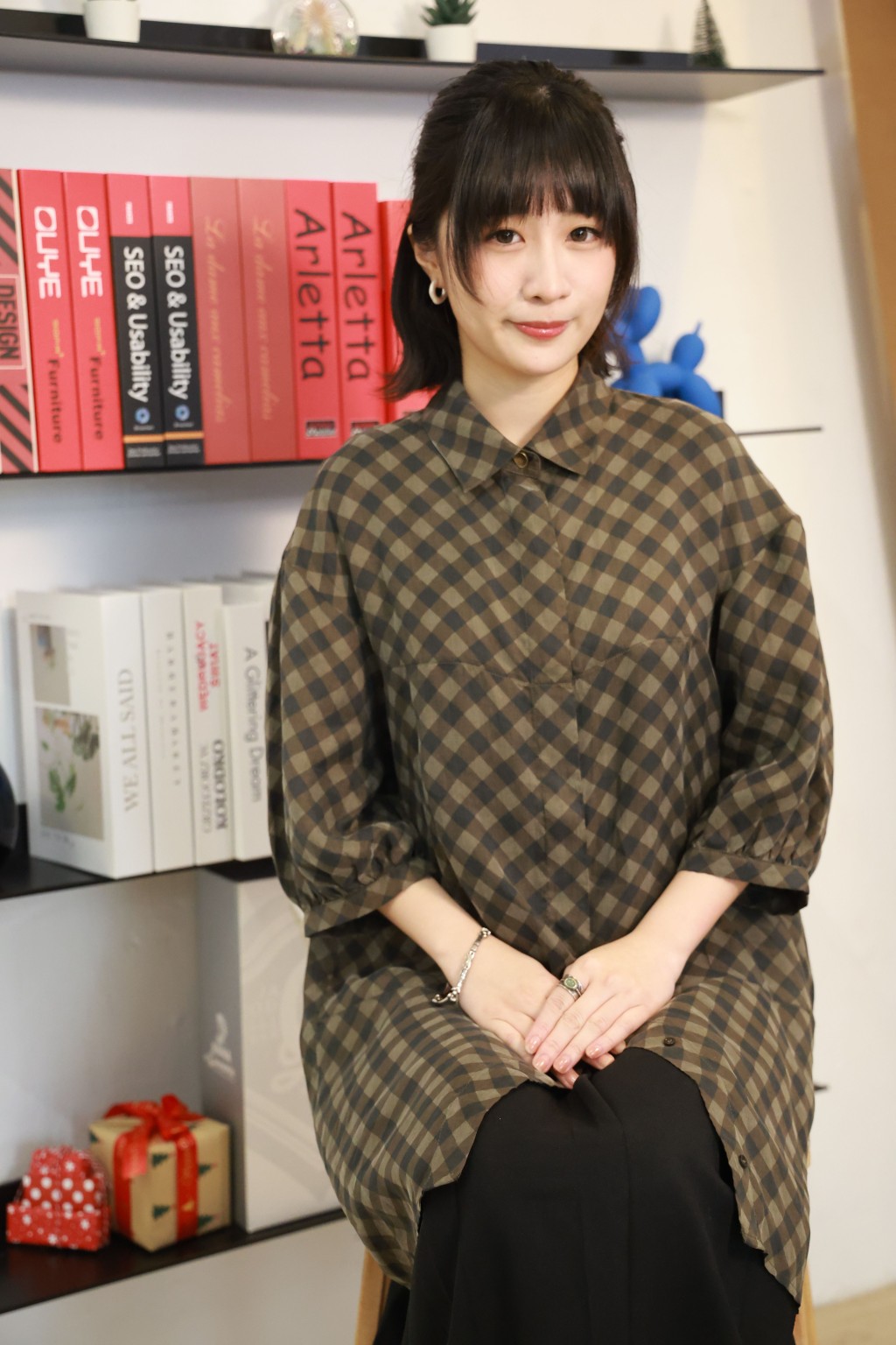 Sica︰「表演同绘画一样，都系回应紧呢个时代嘅某啲嘢。」