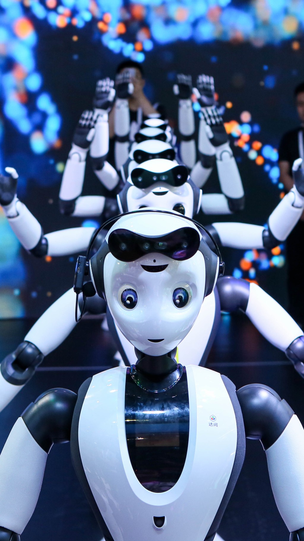 上海已连续成功举办六届世界人工智能大会，图为去届情况。新华社