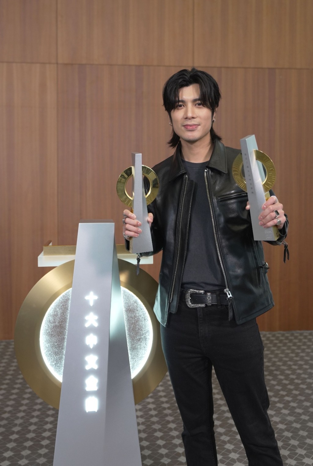 周殷廷榜贏「優秀流行歌手大獎」。《上場》奪「優秀流行華語歌曲獎」。