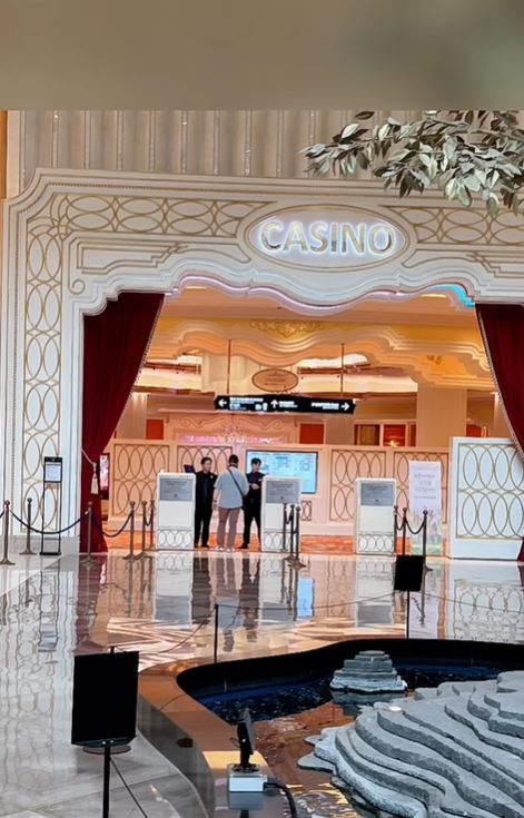 藍鼎娛樂場。小紅書＠莎莎實驗室