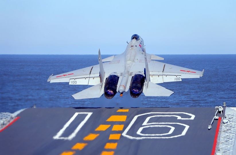 日本聲遼寧艦起飛的殲-15，在公海兩度以雷達照射日方戰機。新華網