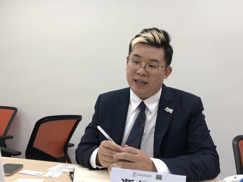 《光明頂》另一主持馮智政，立法會選舉前夕與網民爆發罵戰。資料圖片
