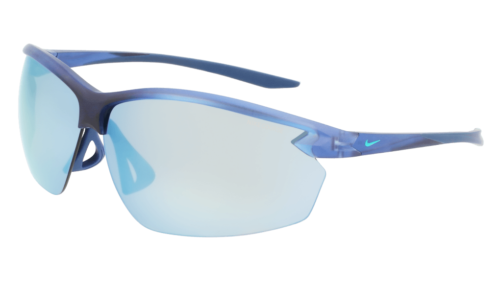 Nike啞面神秘海軍藍太陽眼鏡，配搭運動場專用鏡片/$1,480，另有配搭賽道和公路專用鏡片以供選擇。（Marchon）