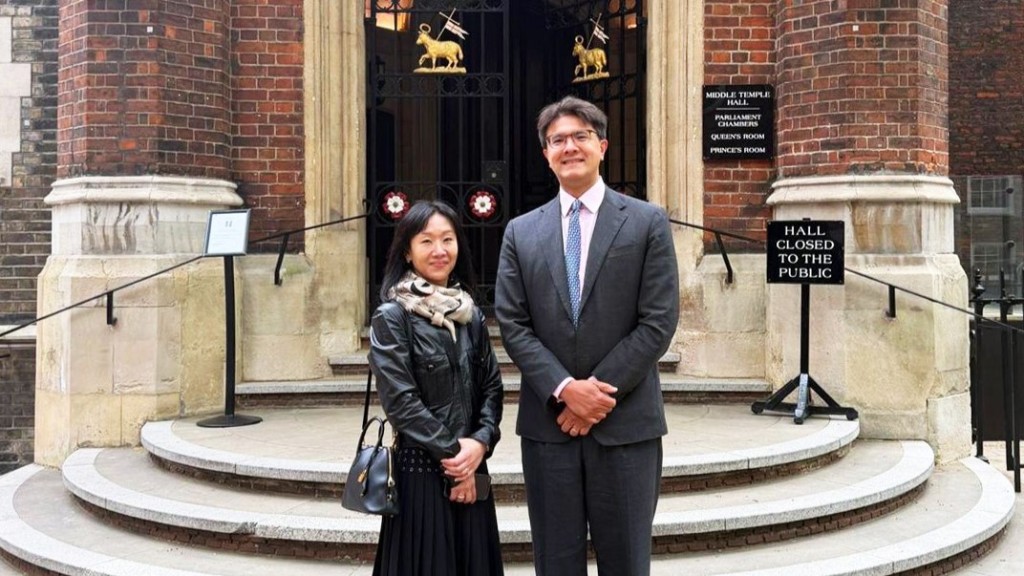 香港大律師公會主席毛樂禮資深大律師（右）與副主席薛日華資深大律師（左）到訪倫敦，日前與中殿律師學院（Middle Temple）管理層會面，並會出席國際破產執業者組織年度會議。