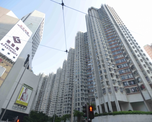 康怡花園一手業主  1350萬沽，升值15倍。