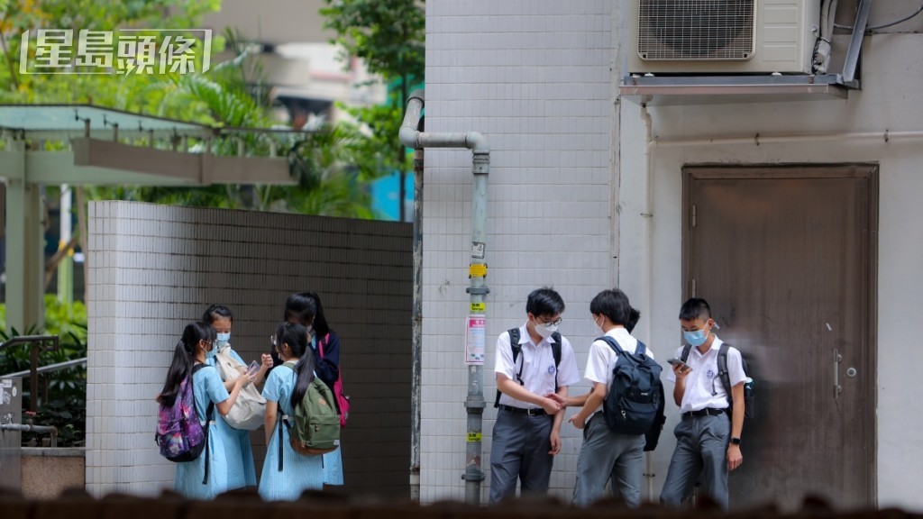 调查发现三成受访学生正受抑郁症状困扰，17%压力水平达「严重」或「非常严重」。