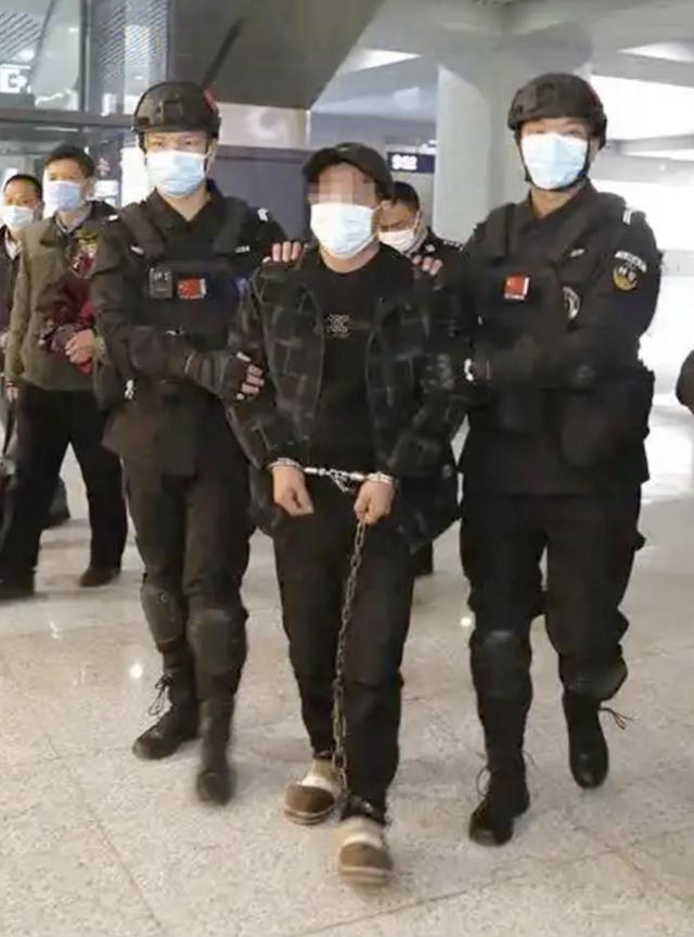 田永明潛逃二十年被拘捕。 田永明潛逃二十年被拘捕。