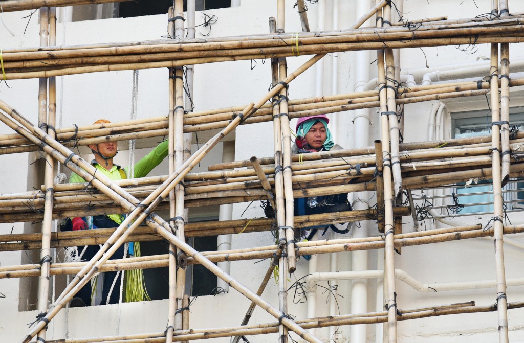 是次修訂建議旨在繼《2024年建築物管理(修訂)條例》後,進一步深化《建管條例》規管制度的改革。 是次修訂建議旨在繼《2024年建築物管理(修訂)條例》後,進一步深化《建管條例》規管制度的改革。