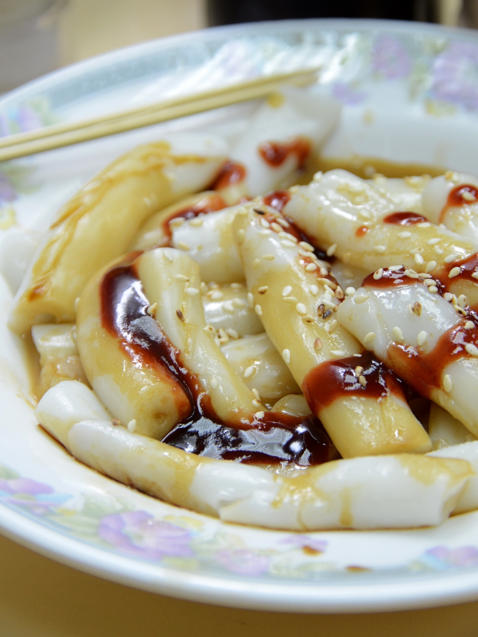 「合益泰小食」是深水埗區內腸粉名店。