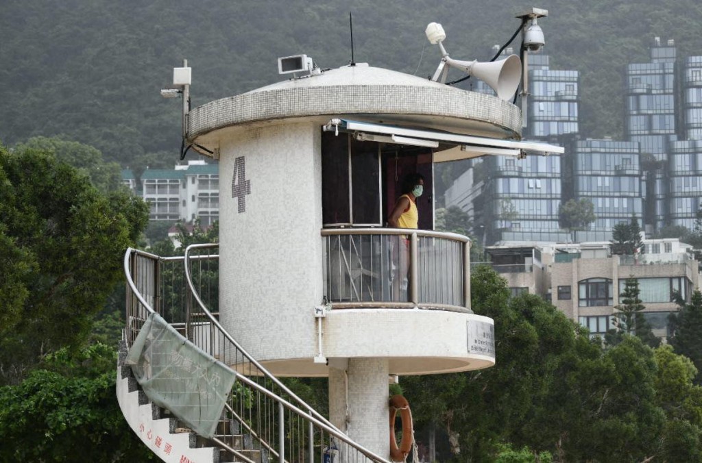 救生員恢復當值