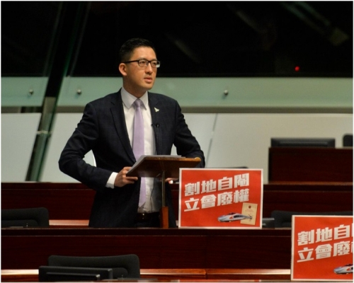 林卓廷支持引用權力特權法調查。