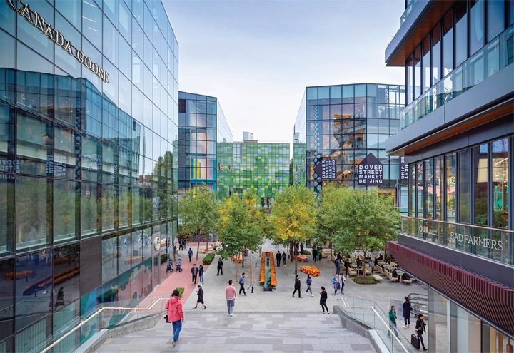 《包里包外》将于4月28日在北京太古里三里屯开展。