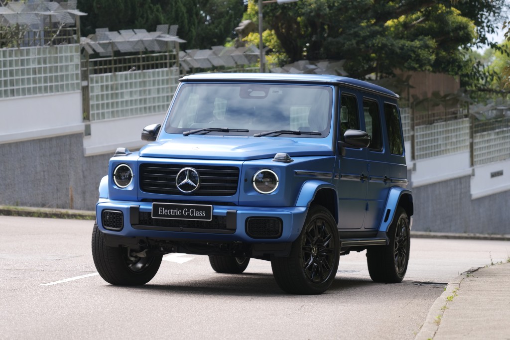 平治Mercedes-Benz G580e Edition ONE首年限定特别版，标准装有AMG Line及Night Package车身包围及配饰