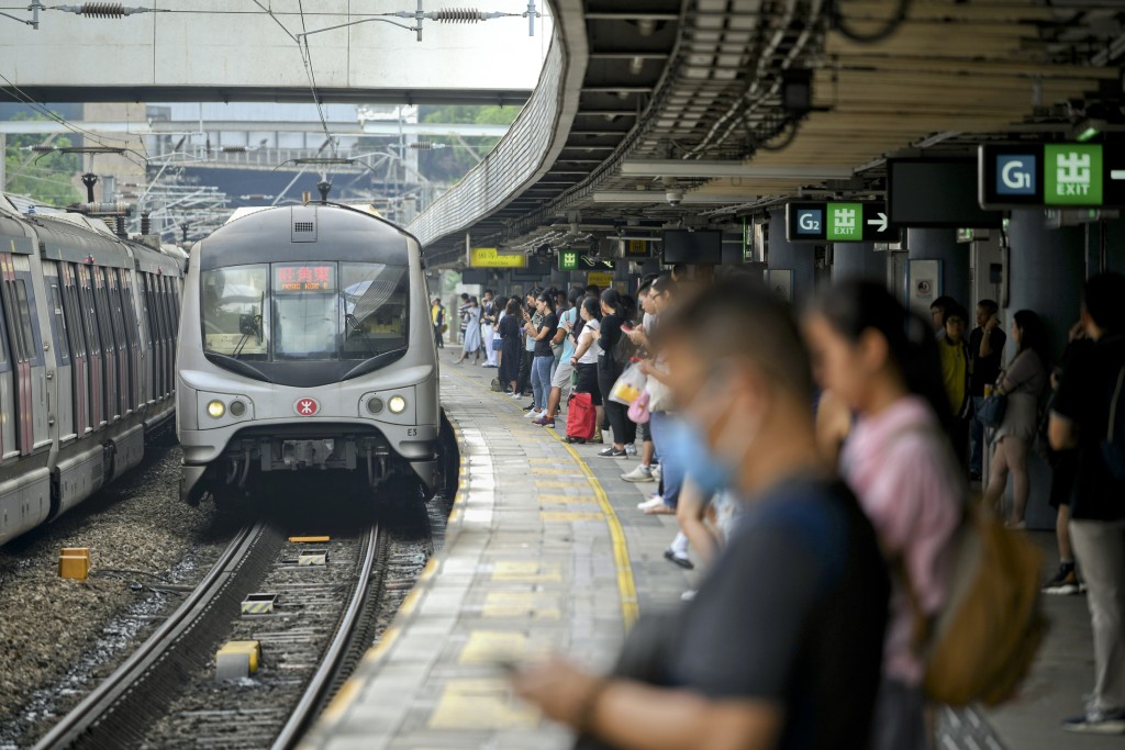 當局決定交由港鐵興建北環綫，方案公布後。資料圖片