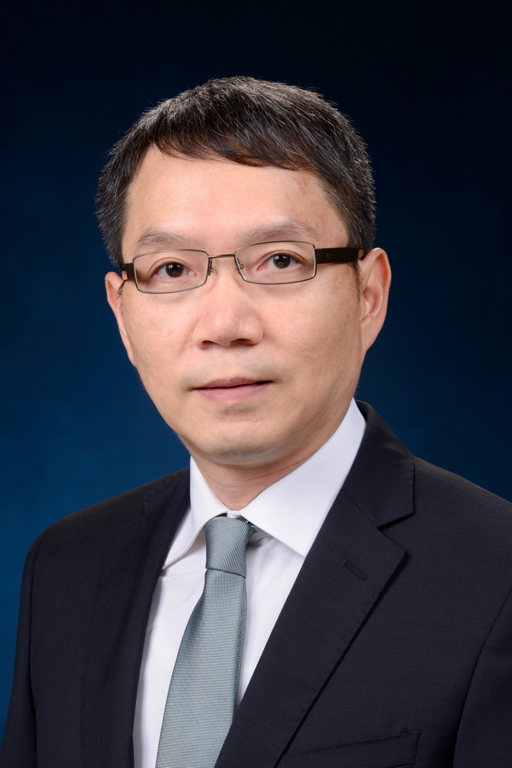 政府物流服務署署長陳嘉信已於九月十九日展開退休前休假。 政府物流服務署署長陳嘉信已於九月十九日展開退休前休假。