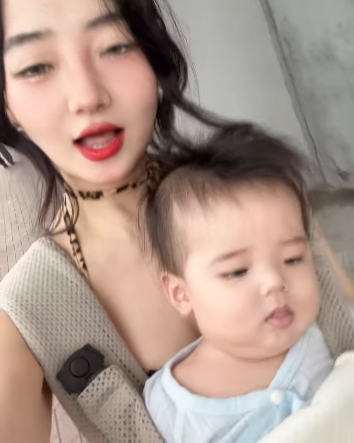 屯门娜娜的BB半岁大已非常“大粒”。