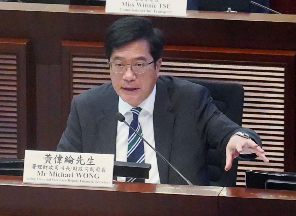 財政司副司長黃偉綸早前表示，若最終得到主流業主同意納入收購，收購價會與現時7座一樣。