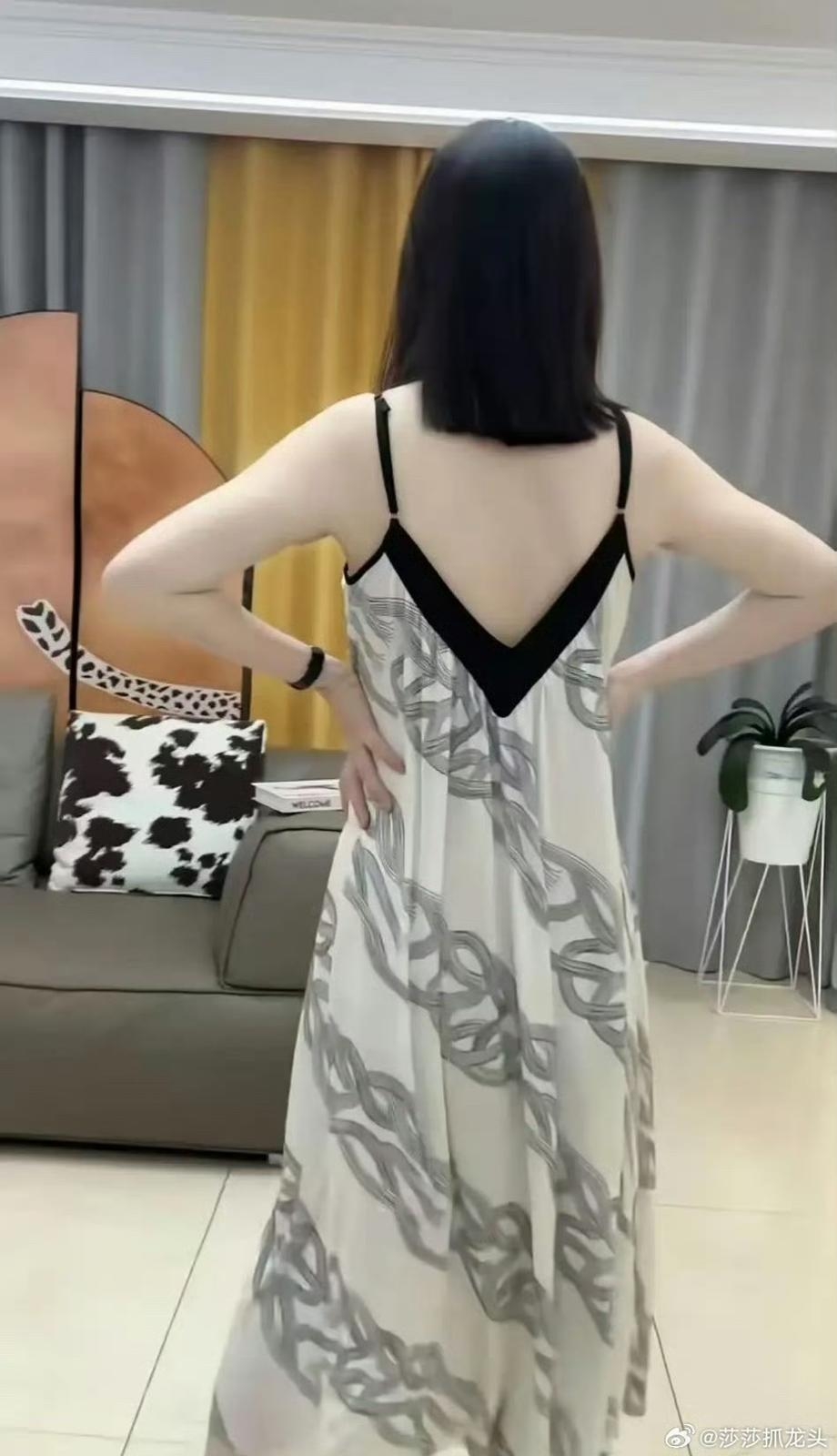 電商平台蹭熱點賣曾琦「激戰」同款睡衣。 電商平台蹭熱點賣曾琦「激戰」同款睡衣。