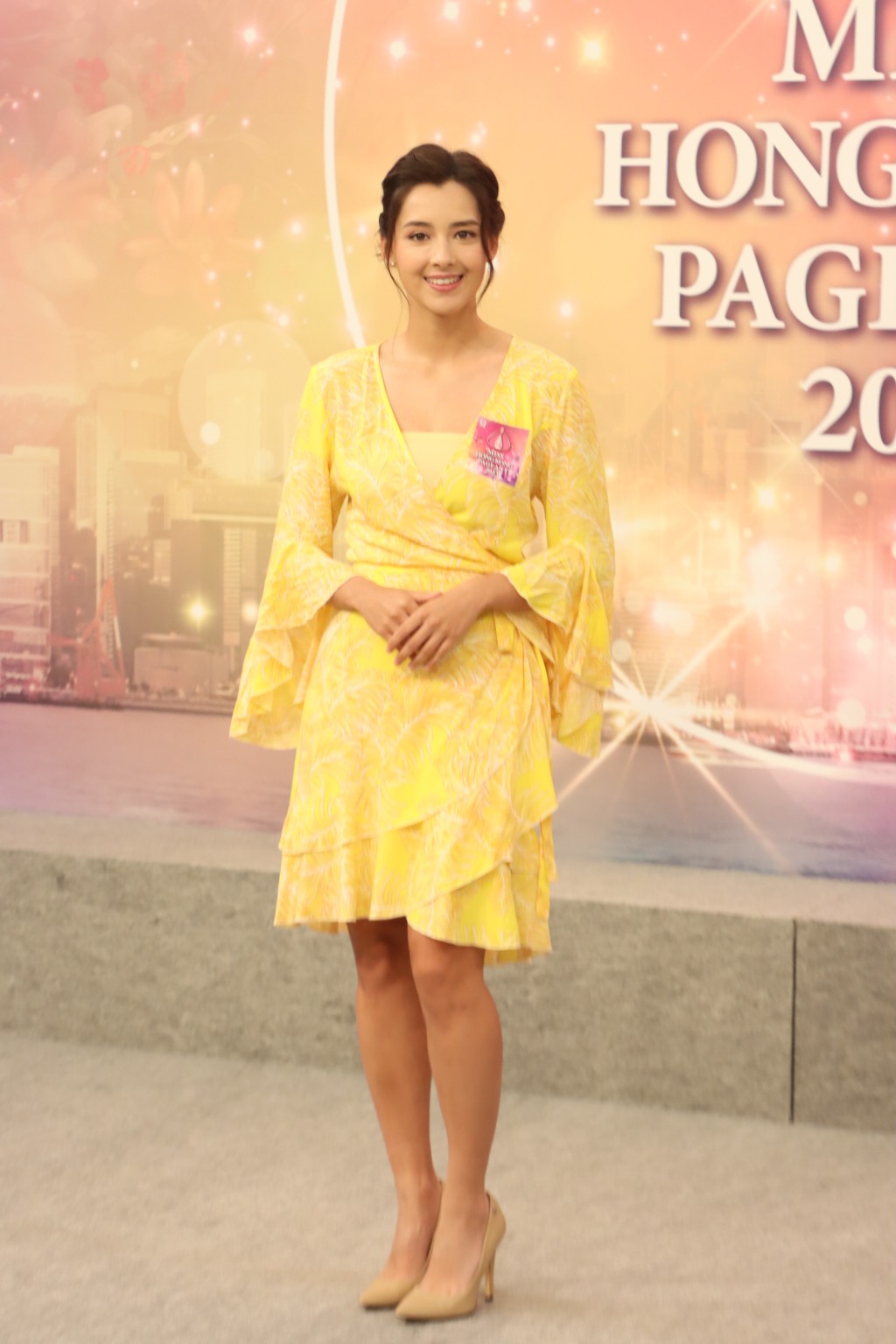 谢嘉怡是《2020年度香港小姐竞选》冠军暨最上镜小姐。