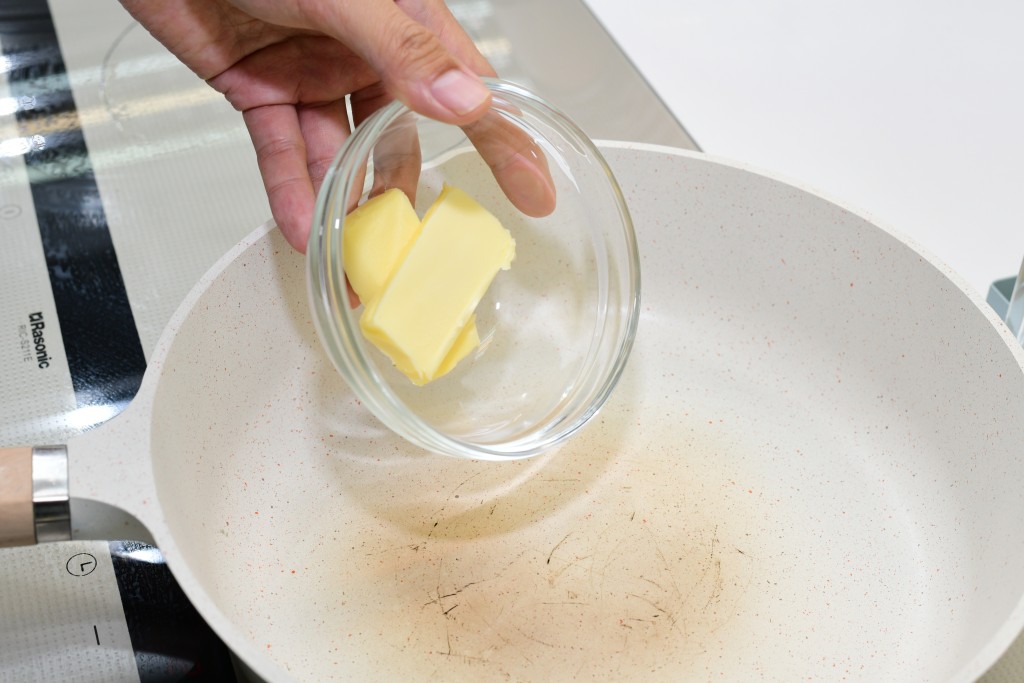 用牛油炒,味道更香濃。 用牛油炒,味道更香濃。