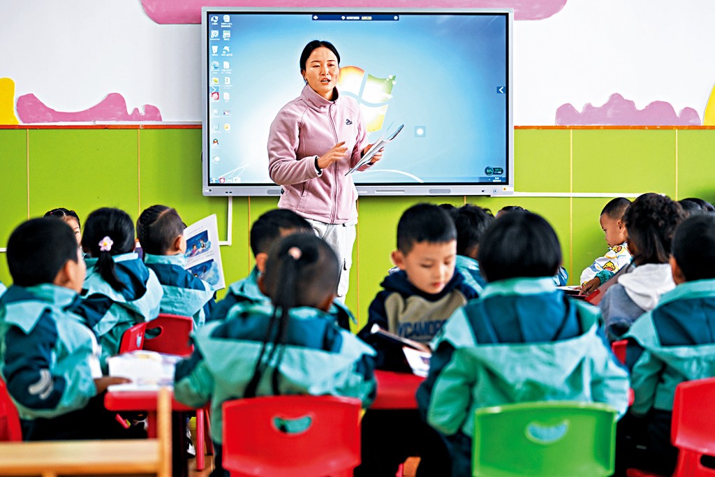 内地新通过《学前教育法》，希望幼儿在健康环境下学习、成长。