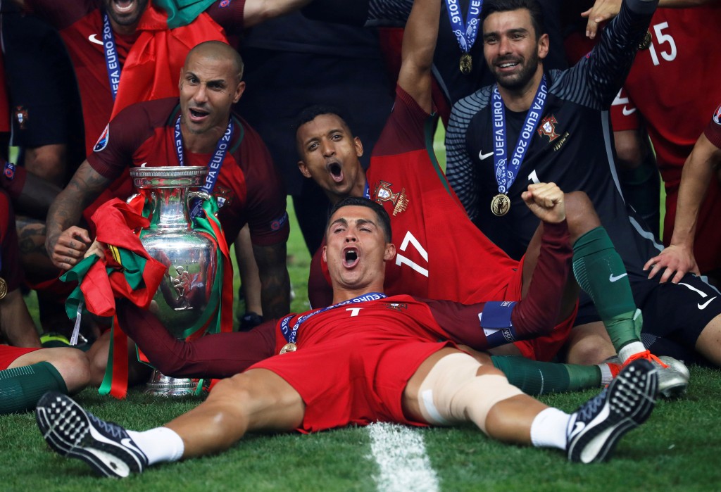 2016欧国杯，C朗带领葡萄牙夺冠。Reuters