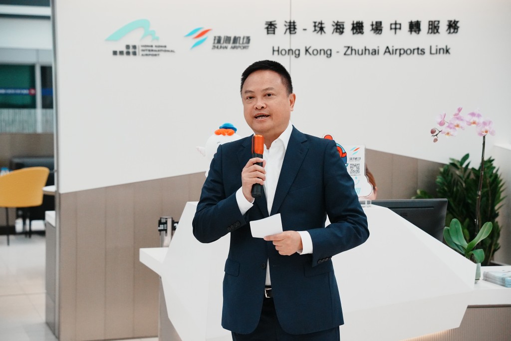 何達表示，隨著港珠澳大橋以及「港車北上」使用量逐步提升，相信香港與珠海之間的人流與貿易交流持續增長。