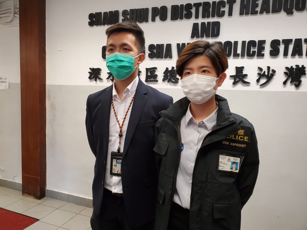 警方講解案件。