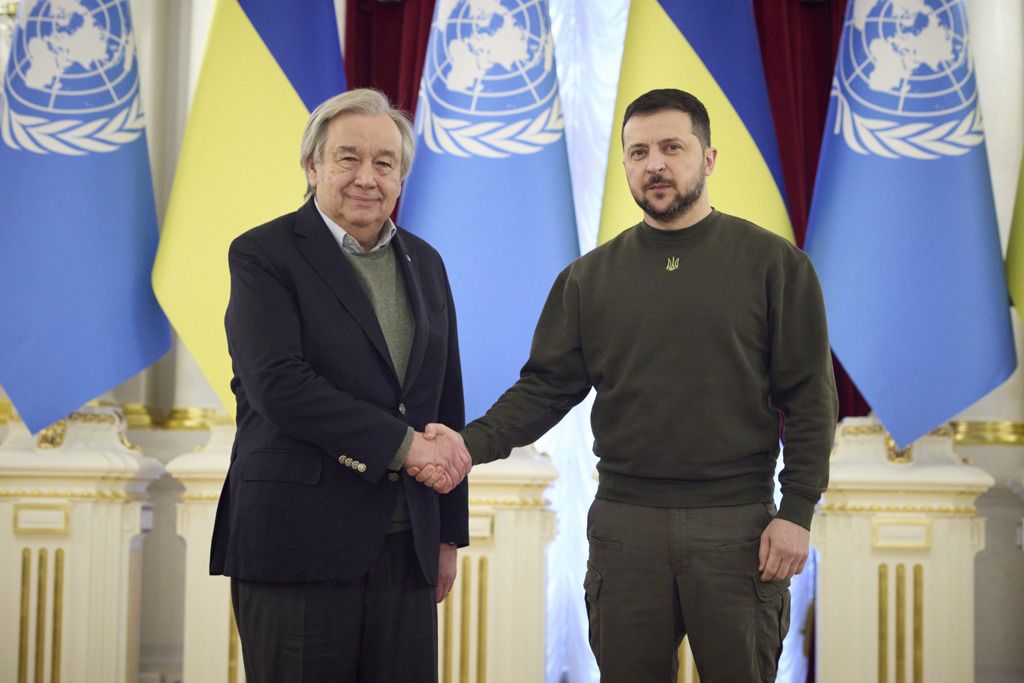 传古特雷斯不满出访时被乌克兰摆了一道，营造联合国秘书长向乌军致贺的印象。AP资料图
