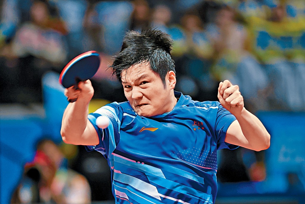 樊振東擊敗王楚欽入決賽。
