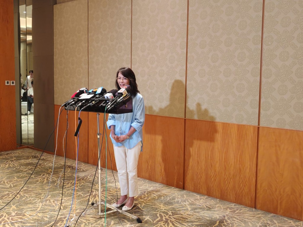 津貼中學議會主席、九龍真光書院校長李伊瑩。 楊浚源攝 津貼中學議會主席、九龍真光書院校長李伊瑩。 楊浚源攝