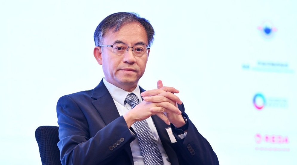 香港浸會大學會計、經濟及金融學系副教授麥萃才。