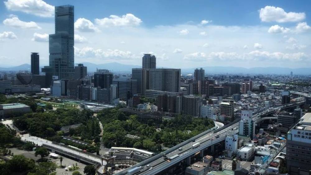 大阪是大阪府首府，近畿都市圈中心城市，面积225平方公里。 新华社