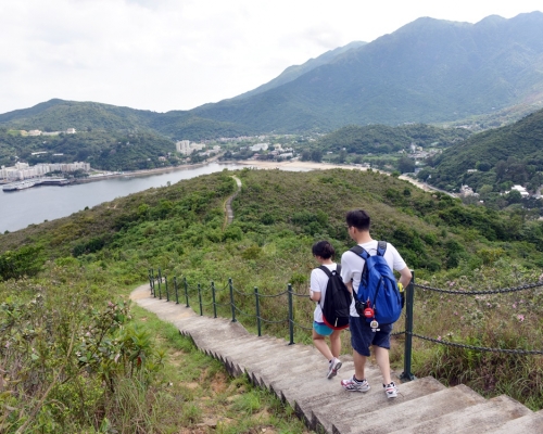 港男約女神行山突然「人有三急」被迫就地解決。資料圖片