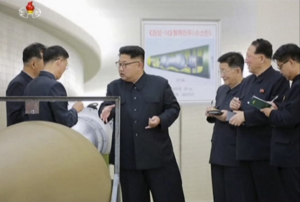 金正恩視到核武器研究所進行現場指導。AP