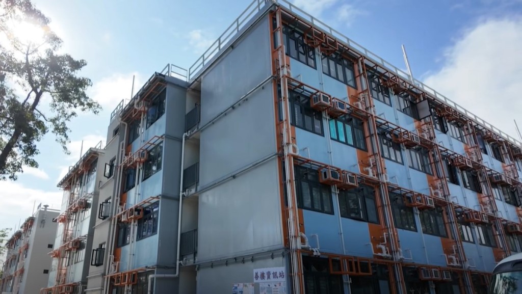 宏福苑大火︱善樓禁帶走捐贈傢電後改口 總幹事解畫：從無諗過落袋 災民全搬走後會捐出