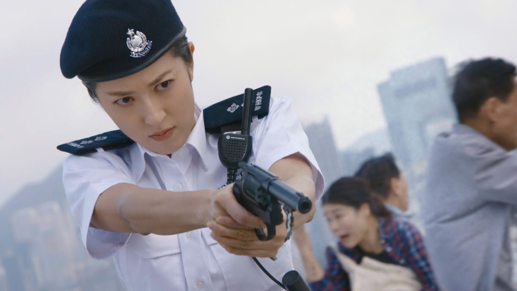  唐詩詠飾演衝鋒隊督察 Madam Q 喬寶寶。