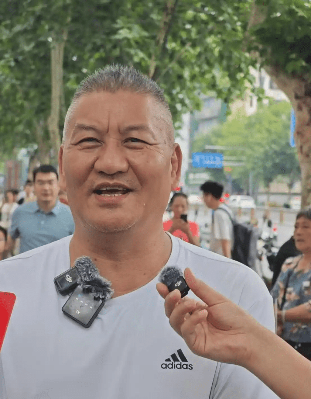 高考釘子戶梁實考前受訪。 高考釘子戶梁實考前受訪。