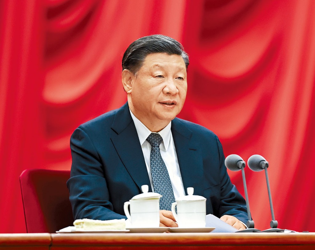 習近平昨天同澤連斯基通電話。