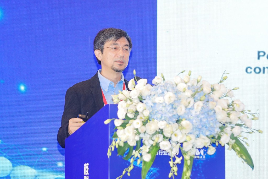 江苏省感染与免疫重点实验室主任/苏州大学生物医学研究院院长熊思东教授。