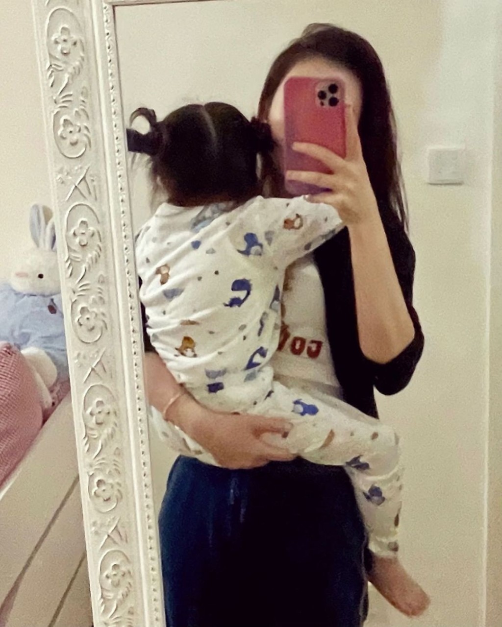 方媛甚少将囡囡的样子曝光！