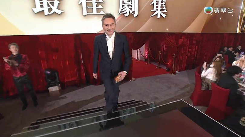 张智霖今年初现身《万千星辉颁奖典礼2023》，为「最佳剧集」担任颁奖嘉宾。