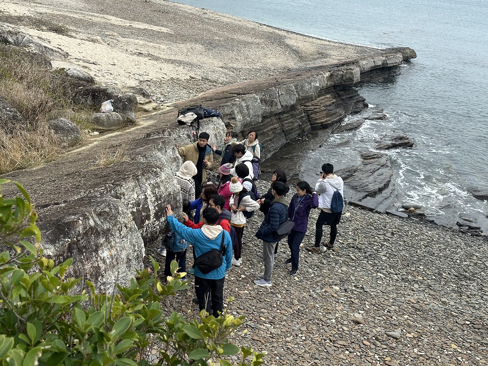 亲子生态导赏团3:东平洲自然宝藏探索之旅(图片来源:渔护署) 亲子生态导赏团3:东平洲自然宝藏探索之旅(图片来源:渔护署)