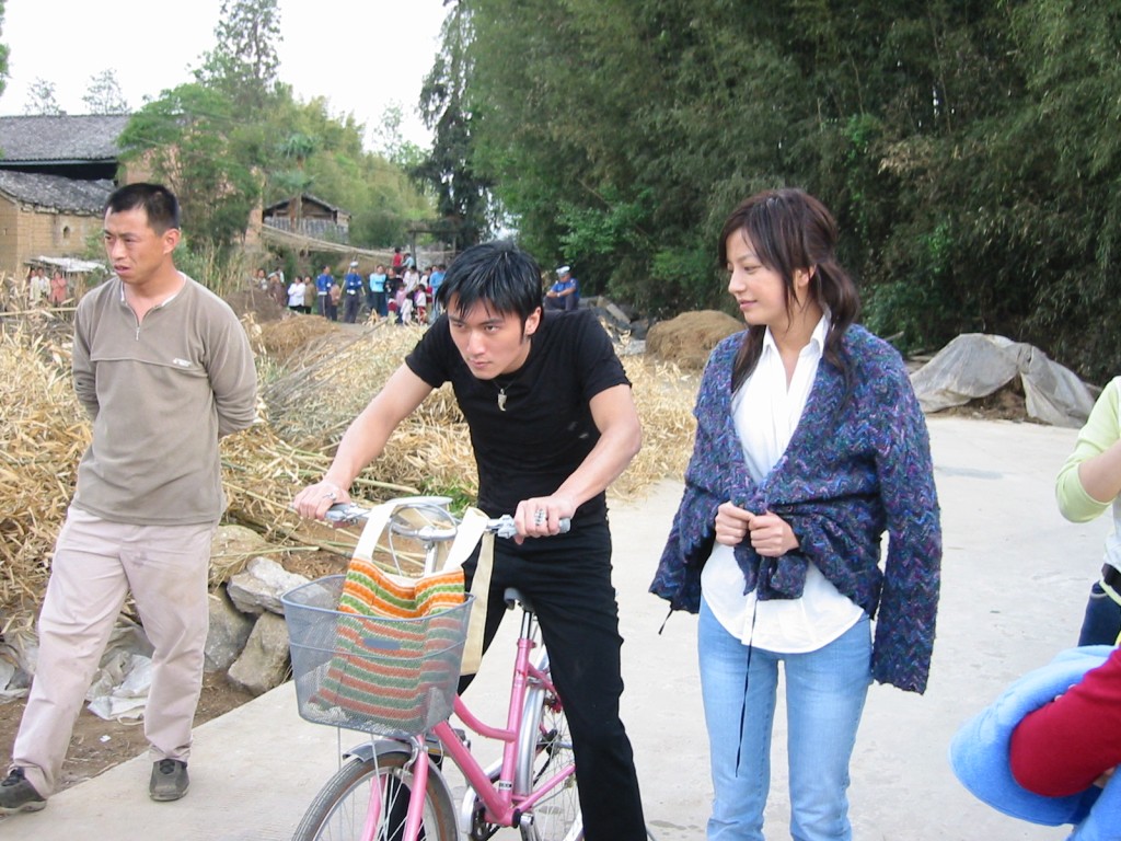 趙薇曾與謝霆鋒拍許鞍華執導的《玉觀音》。