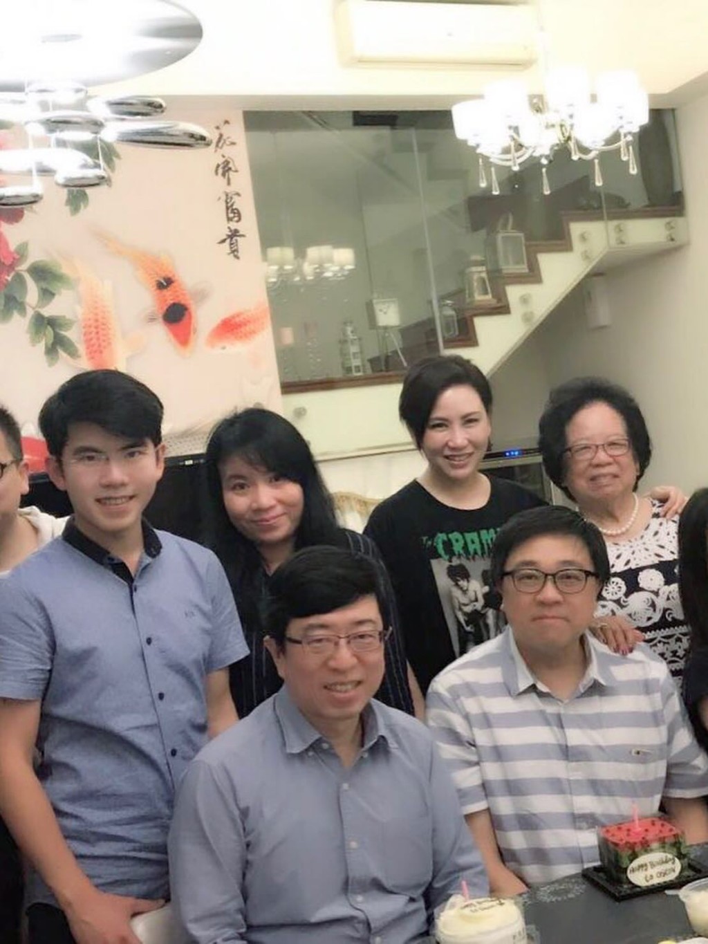 梁賀琪指沈Sir從不會滔滔不絕地訴說愛兒的「威水史」,最多就是說兩三句。梁賀琪Threads圖片 梁賀琪指沈Sir從不會滔滔不絕地訴說愛兒的「威水史」,最多就是說兩三句。梁賀琪Threads圖片